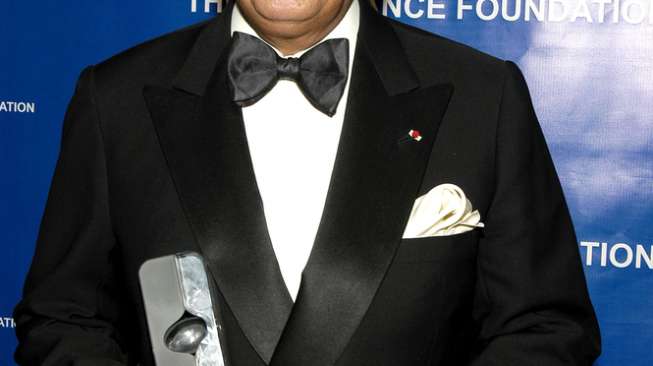 Desainer Oscar de la Renta Tutup Usia