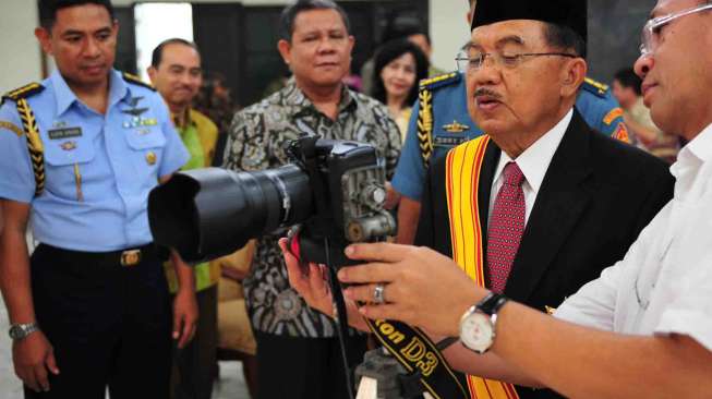 Sesi Foto Jusuf Kalla