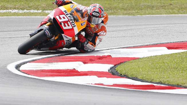 Atasi Rossi, Marquez Terdepan di Sepang