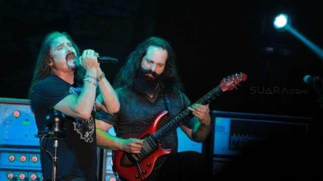 Dream Theater Tiga Jam Hibur Penonton Jakarta