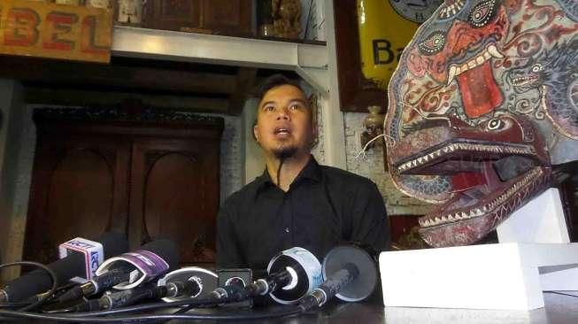 Bikin 'Kementerian' Bayangan, Dhani Siap Dicaci
