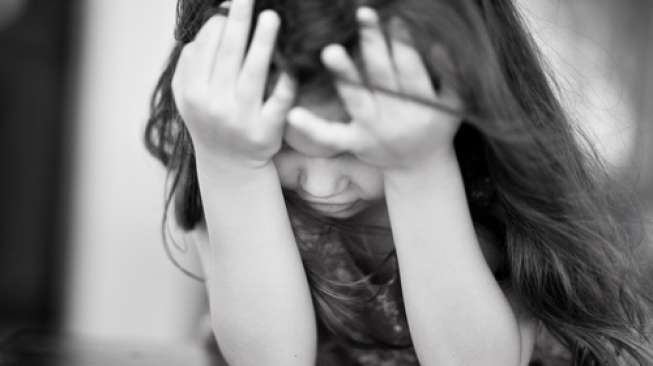 Ilustrasi bocah/anak perempuan sedih. (Shutterstock)