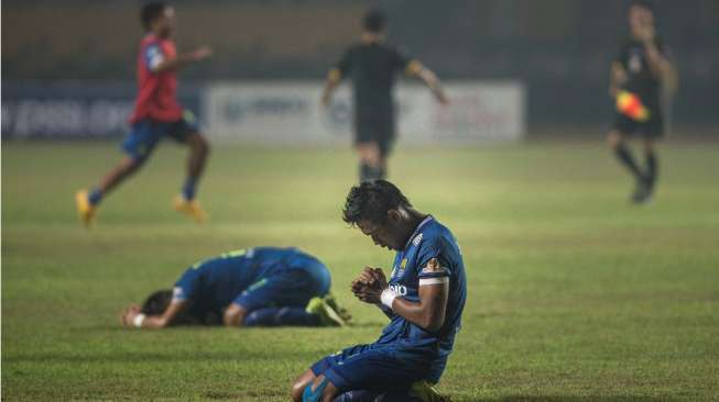 Tekuk Arema, Persib Tantang Persipura di Final