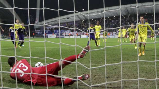 Mourinho Bela Hazard dan Puji Kiper Maribor