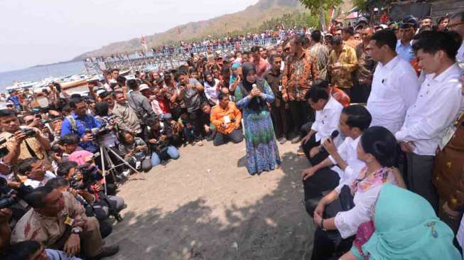 Melihat langsung program penyediaan, pengembangan prasarana dan sarana pertanian. 