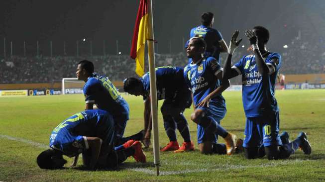 Selangkah Lagi, Persib Juarai Grup H