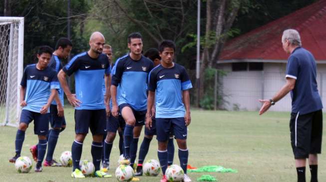 Riedl Coret Tiga Pemain, Timnas Sisakan 26 Pemain