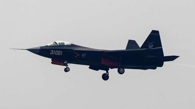 Cina Pamerkan J-31, Jet Tempur Siluman Terbaru