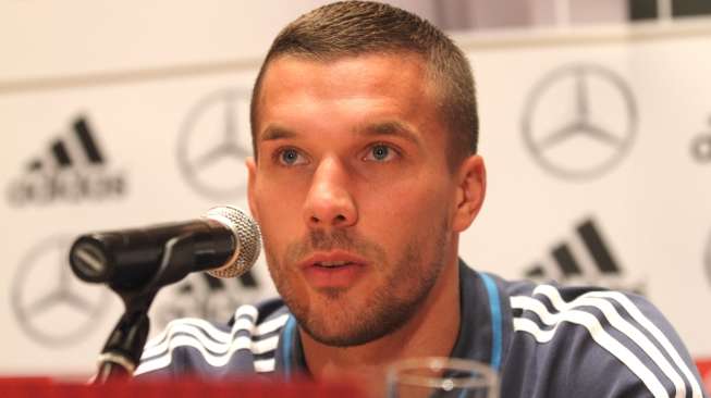 Podolski Bantah Tinggalkan Tempat Latihan