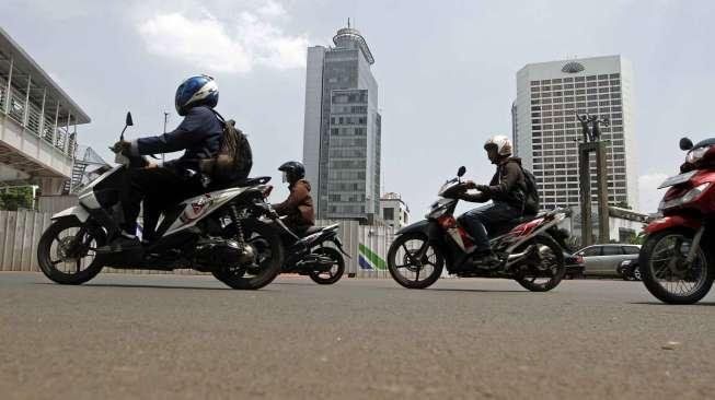 Larangan Motor Melintas