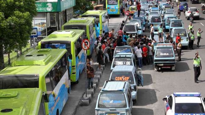 Tarif Baru Angkutan Umum Jakarta Berlaku Hari Ini