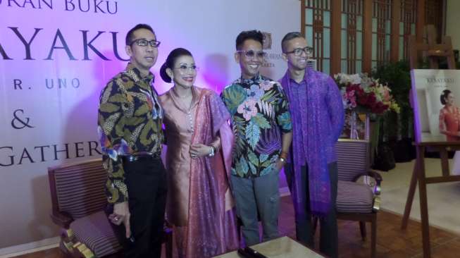 &quot;Kebayaku&quot; Kisah Kecintaan Mien Uno Pada Kebaya