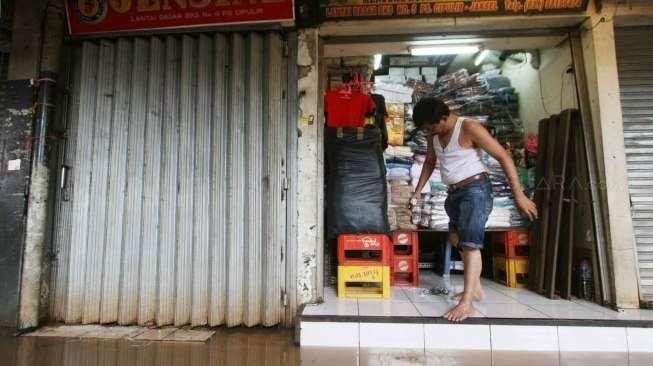  Banjir diharapkan tidak terjadi lagi bila normalisasi Kali Pesanggrahan sudah selesai.