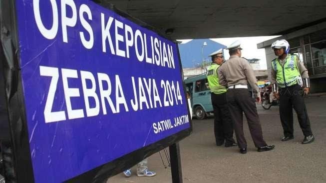 Operasi Zebra di Bogor, Pelanggar Diberi Helm Gratis