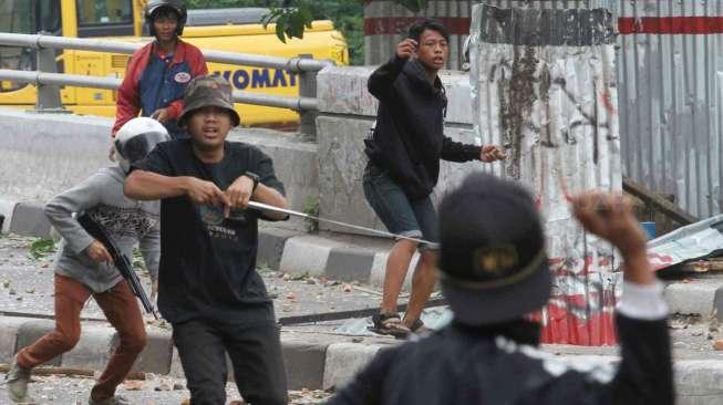 Polisi Tangkap 30 Pemuda yang Tawuran di Dewi Sartika