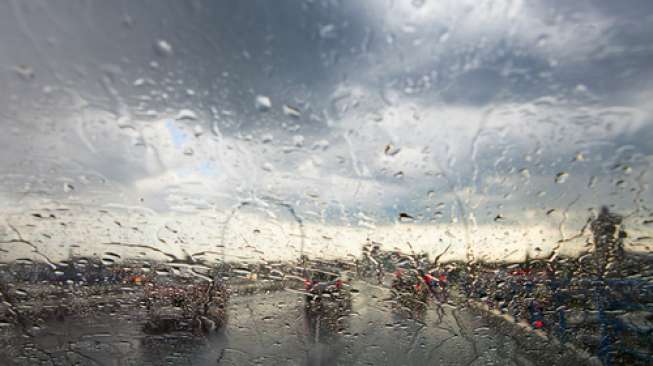 Prakiraan Cuaca BMKG 25 Februari : Siang Ini Cianjur Hujan