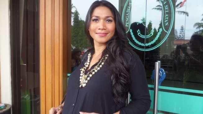Anne J Cotto Khawatir Anak Dibawa Kabur Mantan