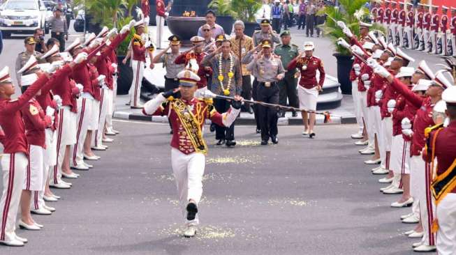 Jokowi memberikan pengarahan kepada kepada 31 Kapolda dan 452 Kapolres dari seluruh Indonesia. 