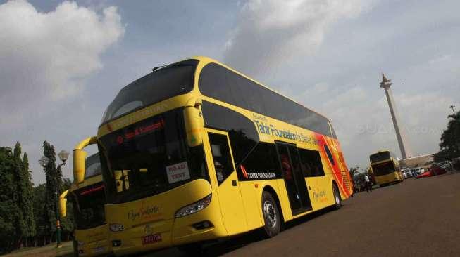 Harga bus merek Mercedes-Benz itu sebesar Rp 3,5 miliar per unit. 