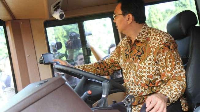 Ahok Ingin Bus Tingkat dan Bus Pegawai Dikawal "Voorijder"