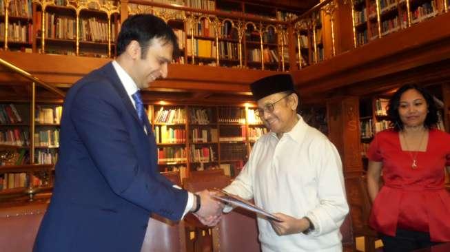 Sekuel "Habibie & Ainun" Digarap Tahun Depan