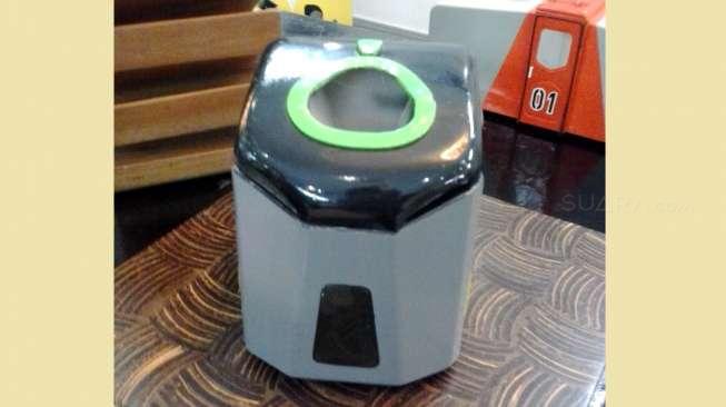 Mahasiswi Berkarya, Limbah Plastik pun Diubah Jadi Solar