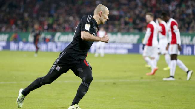 Menang Telak 4-0, Bayern Juara Paruh Musim