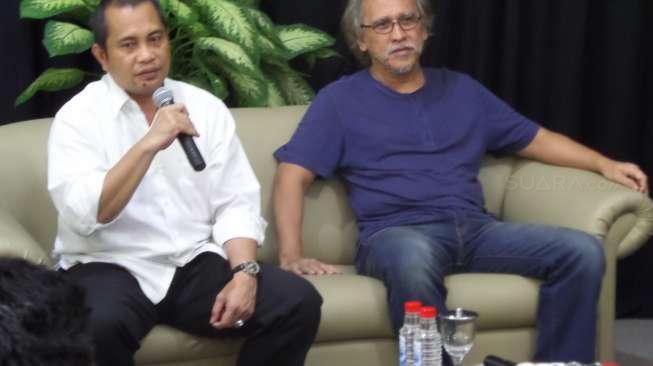 Iwan Fals Duet Bareng Marwan Jafar Nyanyikan Lagu Bongkar