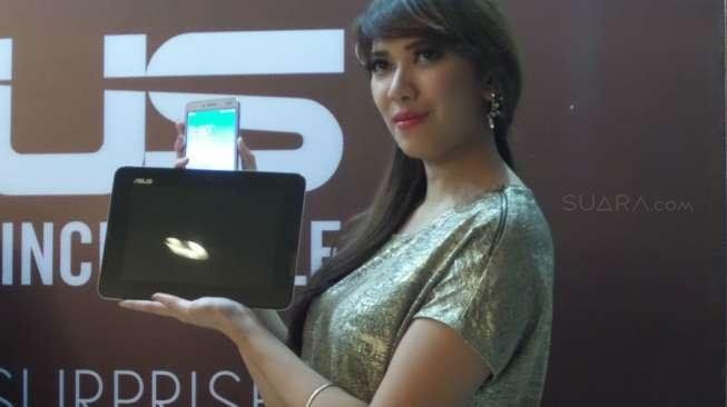 Asus Luncurkan Smartphone 2 in 1 yang Inovatif