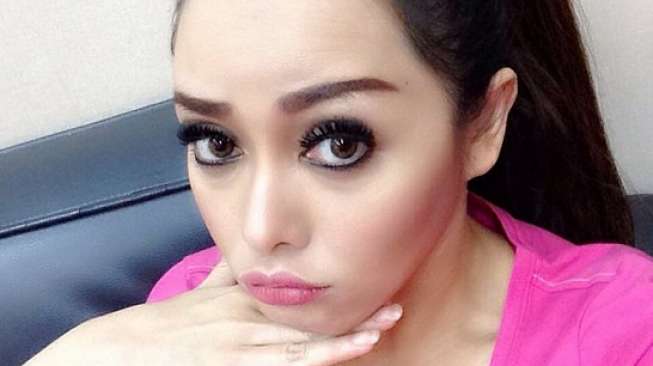 Terry Putri Gemas Ditanya Cinta Segitiganya Hengky dan Pipik