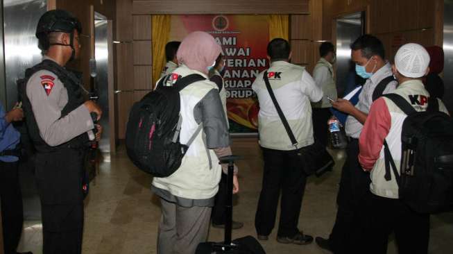 KPK Rekonstruksi Kasus Suap Presdir Sentul City