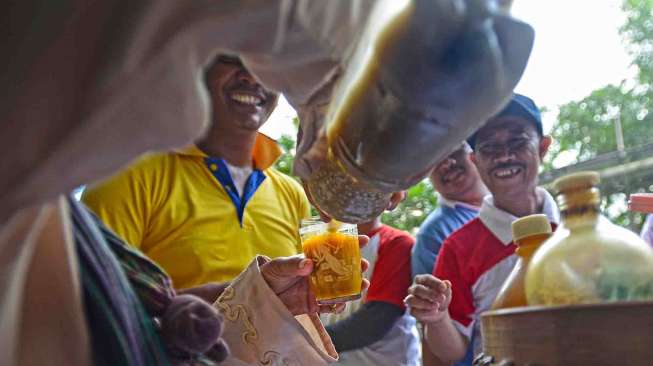 Pencanangan gerakan minum jamu di Kementerian Perdagangan, Jakarta, Jumat (19/12).