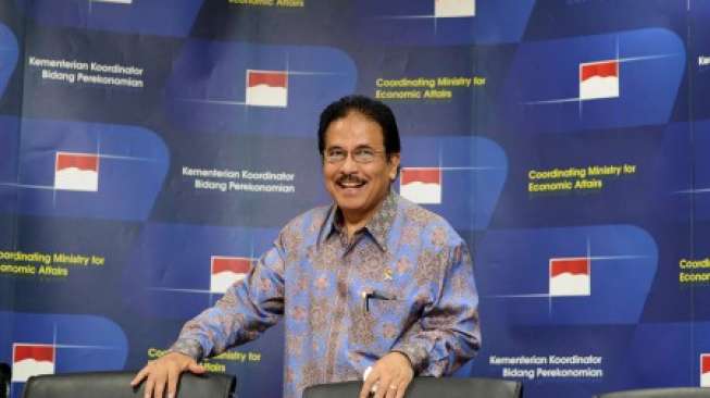 Menko Perekonomian Isyaratkan Harga Premium dan Solar Turun Lagi