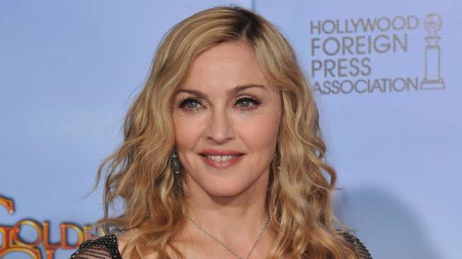 Madonna Mengaku Pernah Pacaran dengan Tupac Shakur