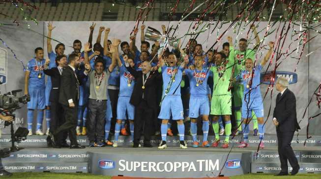 Tumbangkan Juventus, Napoli menjadi juara Piala Super Italia. 