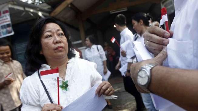 Rayakan Natal di Depan Gereja, Jemaat GKI Yasmin Bogor Diusir