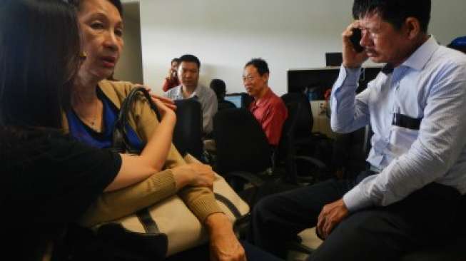 Keluarga Penumpang AirAsia QZ8501 Gelar Doa Bersama