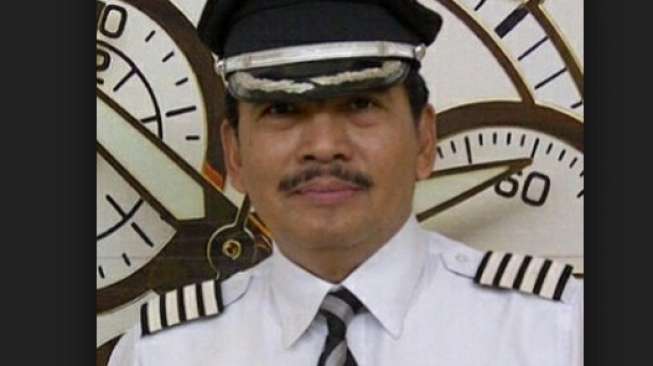 CEO AirAsia Tetap Ingin Cari Jenazah Pilot QZ8501