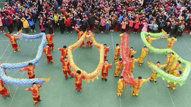 Tahun baru 2015 [Reuters]