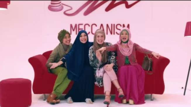 Gara-gara Film Hijab, Zaskia Mecca Bertengkar dengan Suaminya