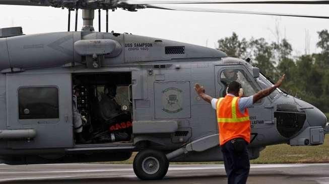 Kursi yang Dibawa Heli Seahawk Diduga Kursi Pramugari