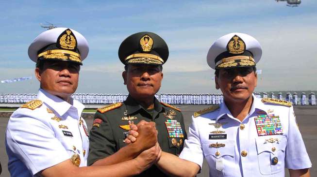 Laksamana Madya TNI Ade Supandi menggantikan Laksamana TNI Marsetio.