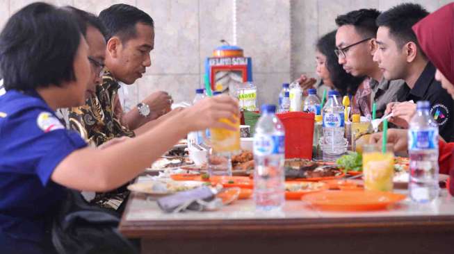 Bagi awak media yang meliput di Istana Kepresidenan, ini adalah pengalaman perdana.