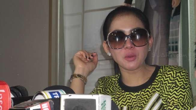 Hoaks Mamah Dedeh Meninggal, Syahrini Jadi Korban Pornografi