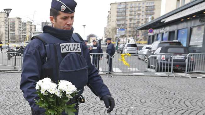 Pemuda Muslim Jadi Pahlawan dalam Penyanderaan Supermarket Paris