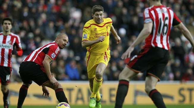 Dibekap Cedera, Gerrard Terancam Lewatkan Sejumlah Laga