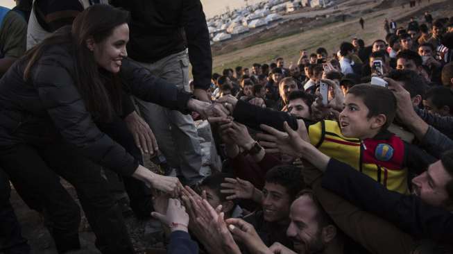 Angelina Jolie Temui Korban ISIS di Irak