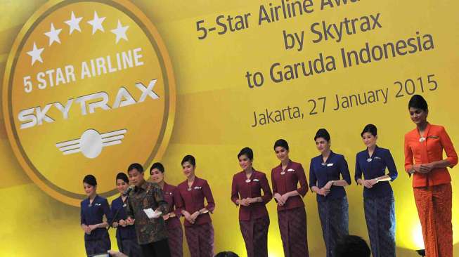 Garuda Indonesia juga mendapatkan predikat Crew Kabin Terbaik Dunia 2014.