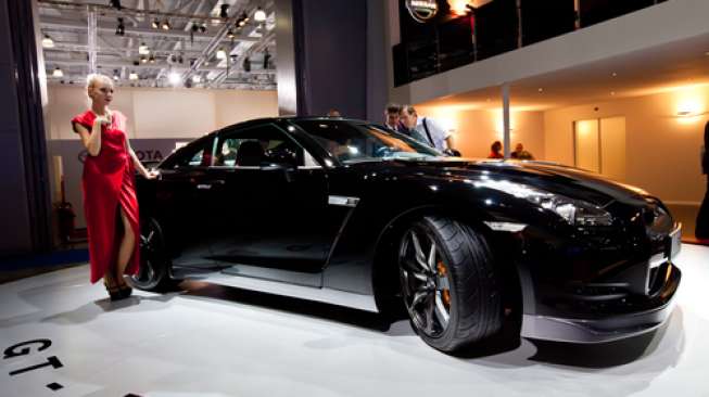 Nissan GT-R dipajang dalam sebuah pameran (Shutterstock).