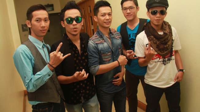 Rilis Album, Seleena Gandeng Maskapai Penerbangan